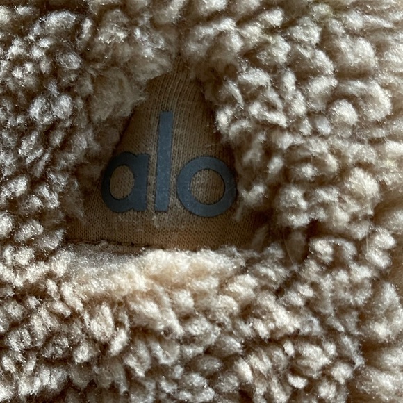 Women’s Alo Yoga Norte Oversized Sherpa Coat size medium - Picture 6 of 12